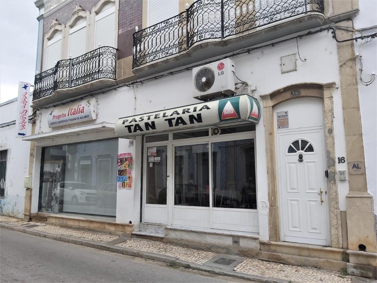 Casa Olhao Terraco: Espaco, Conforto E Terraco Com Churrasqueira Esterno foto